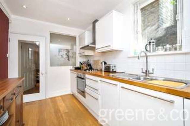  Image of 3 bedroom Flat for sale in Lyndhurst Road London NW3 at Hampstead London Belsize Park, NW3 5NL