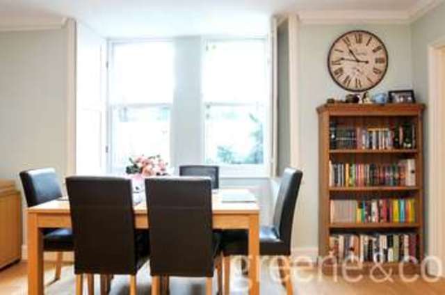  Image of 3 bedroom Flat for sale in Lyndhurst Road London NW3 at Hampstead London Belsize Park, NW3 5NL