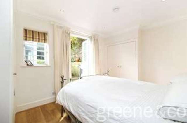  Image of 3 bedroom Flat for sale in Lyndhurst Road London NW3 at Hampstead London Belsize Park, NW3 5NL