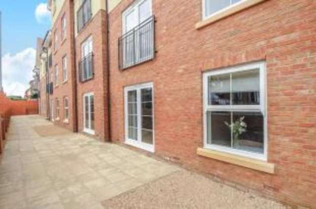  Image of 1 bedroom Flat for sale in Main Road Dovercourt Harwich CO12 at Main Road Harwich Harwich, CO12 3LR