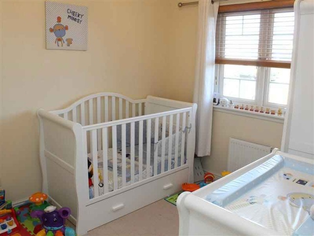  Image of 3 bedroom Terraced house to rent in Mallace Avenue Armadale Bathgate EH48 at Armadale West Lothian West Lothian, EH48 2GE