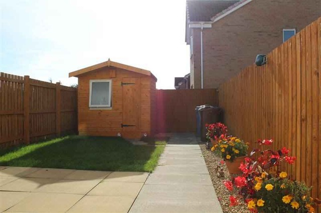  Image of 3 bedroom Terraced house to rent in Mallace Avenue Armadale Bathgate EH48 at Armadale West Lothian West Lothian, EH48 2GE
