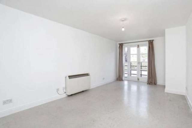  Image of 1 bedroom Apartment to rent in Manchester Road London E14 at Manchester Road Island Gardens London, E14 3ET
