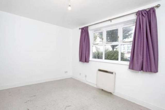  Image of 1 bedroom Apartment to rent in Manchester Road London E14 at Manchester Road Island Gardens London, E14 3ET