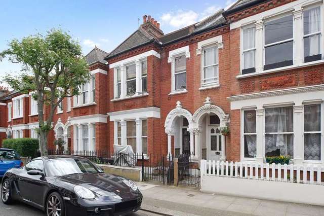  Image of 3 bedroom Flat to rent in Manchuria Road London SW11 at Manchuria Road  London, SW11 6AE