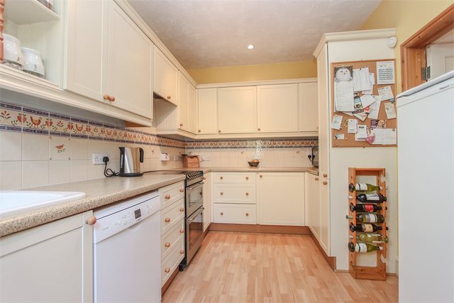  Image of 3 bedroom Detached house for sale in Manor Road Watford WD17 at Watford, WD17 4PX