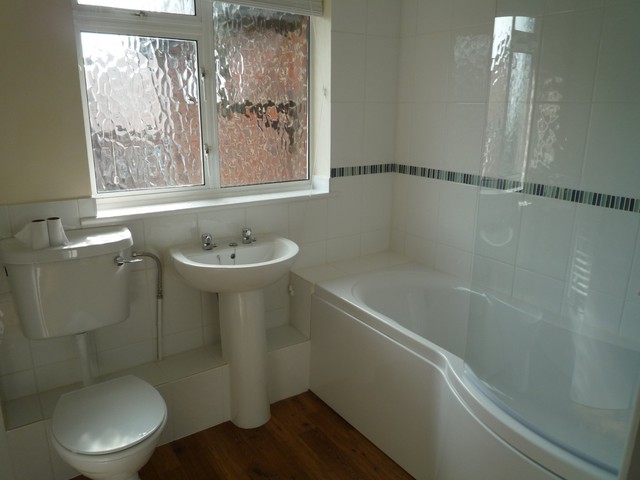  Image of 1 bedroom Maisonette to rent in Littleworth Road Downley High Wycombe HP13 at 64 Littleworth Road Downley High Wycombe, HP13 5UY