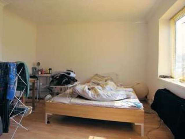  Image of 3 bedroom Semi-Detached house for sale in Maple Grove Guildford GU1 at Maple Grove  Guildford, GU1 1LP