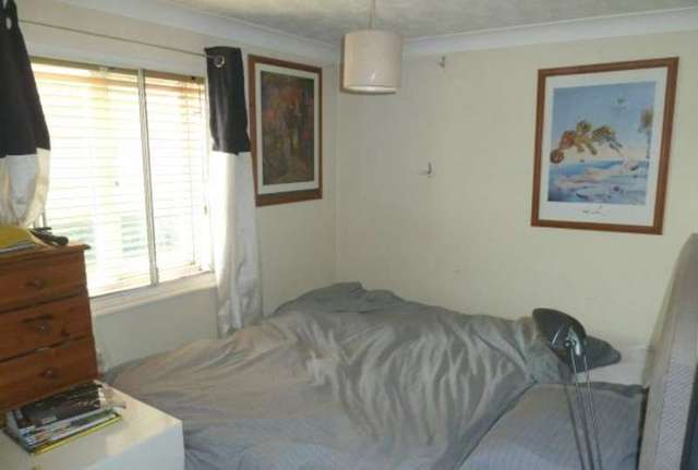  Image of 2 bedroom Ground Flat for sale in Maplin Park Langley Slough SL3 at Langley, SL3 8YG
