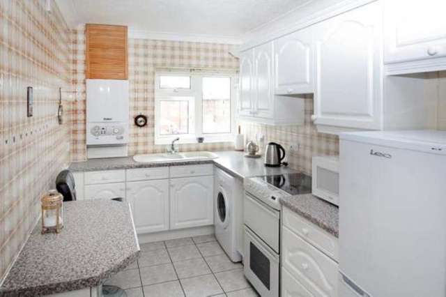  Image of 2 bedroom Apartment to rent in Marama Gardens Rustington Littlehampton BN16 at Sea Road Rustington Rustington, BN16 2ND