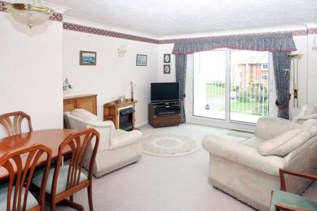  Image of 2 bedroom Apartment to rent in Marama Gardens Rustington Littlehampton BN16 at Sea Road Rustington Rustington, BN16 2ND