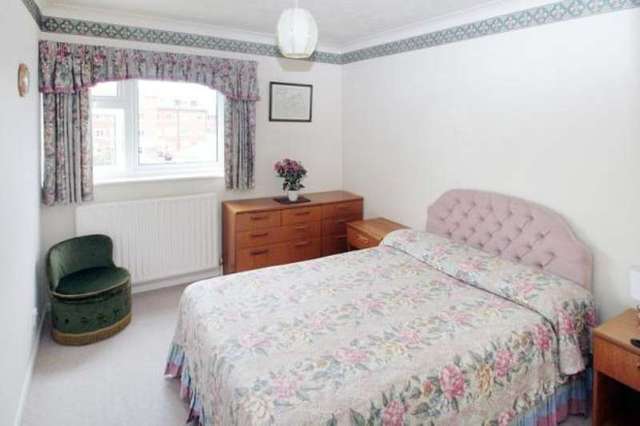  Image of 2 bedroom Apartment to rent in Marama Gardens Rustington Littlehampton BN16 at Sea Road Rustington Rustington, BN16 2ND