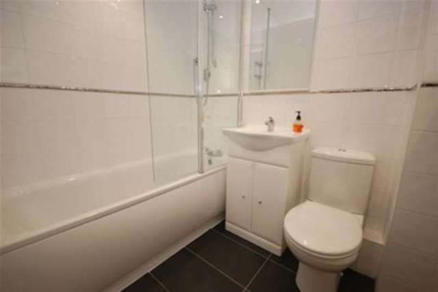  Image of 2 bedroom Detached house to rent in Markland Way Uckfield TN22 at Uckfield, TN22 2DE