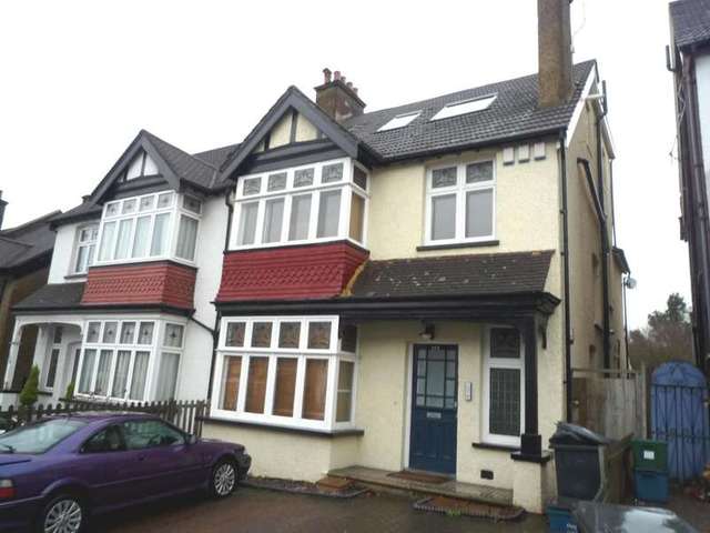  Image of 1 bedroom Flat to rent in Mayfield Road Sanderstead South Croydon CR2 at Sanderstead, CR2 0BD