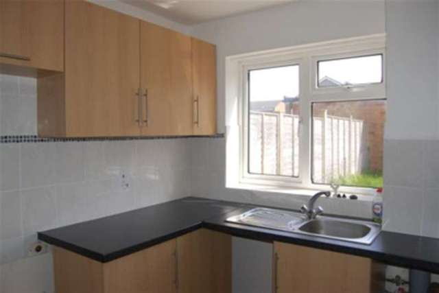  Image of 3 bedroom Detached house to rent in Maywood Avenue Eastbourne BN22 at Eastbourne, BN22 0TJ