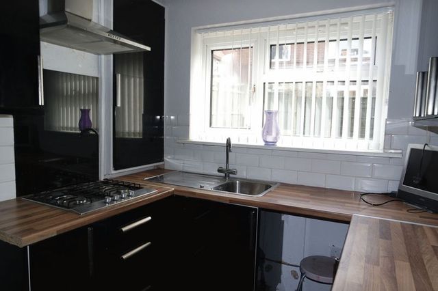  Image of 3 bedroom Semi-Detached house to rent in Meaford Drive Blurton Stoke-on-Trent ST3 at Meaford Drive Blurton Stoke-On-Trent, ST3 2BG