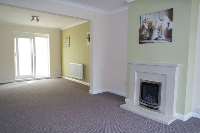  Image of 3 bedroom Semi-Detached house to rent in Meaford Drive Blurton Stoke-on-Trent ST3 at Meaford Drive Blurton Stoke-On-Trent, ST3 2BG