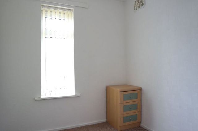  Image of 3 bedroom Semi-Detached house to rent in Meaford Drive Blurton Stoke-on-Trent ST3 at Meaford Drive Blurton Stoke-On-Trent, ST3 2BG