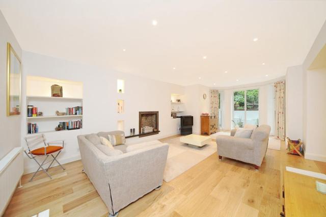  Image of 2 bedroom Property to rent in Melbury Road London W14 at Melbury Road  London, W14 8LP