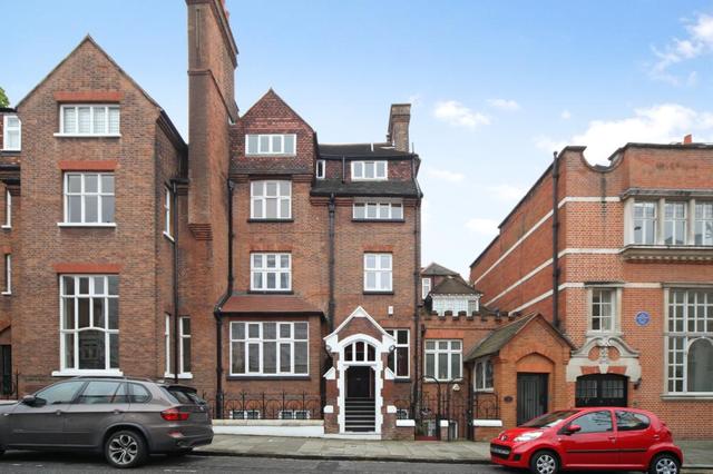  Image of 2 bedroom Property to rent in Melbury Road London W14 at Melbury Road  London, W14 8LP