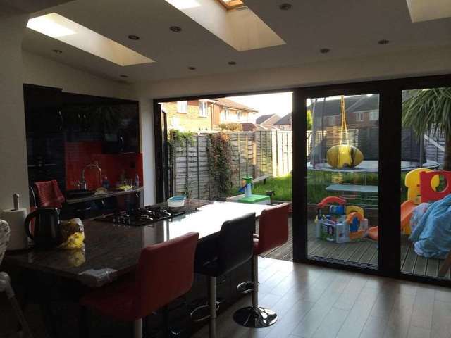  Image of 3 bedroom Semi-Detached house to rent in Melville Close Uxbridge UB10 at Melville Close Ickenham Uxbridge, UB10 8TZ