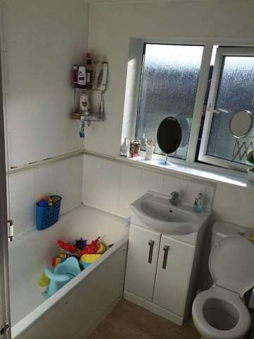  Image of 3 bedroom Semi-Detached house to rent in Melville Close Uxbridge UB10 at Melville Close Ickenham Uxbridge, UB10 8TZ