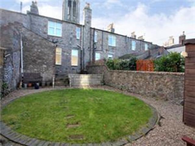  Image of 4 bedroom Town House to rent in Mid Stocket Road Aberdeen AB15 at Rosemount Aberdeen Aberdeen, AB15 5JA