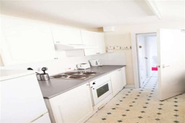  Image of 4 bedroom Detached house to rent in Chester Street Middlesbrough TS1 at Middlesbrough, TS1 4NW