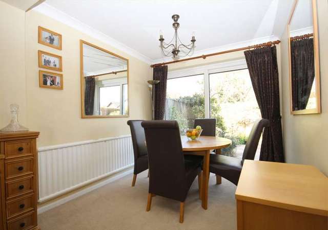  Image of 3 bedroom Detached house for sale in Milton Close Henley-on-Thames RG9 at Henley-On-Thames, RG9 1UJ