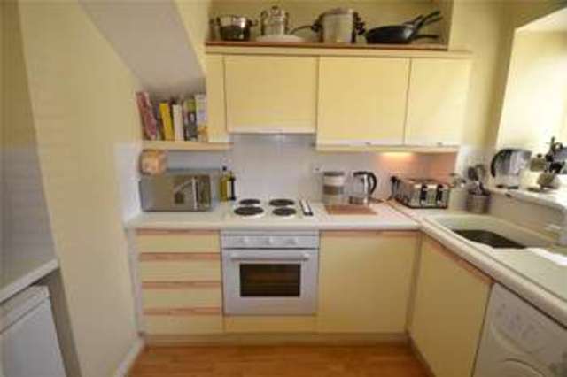  Image of 1 bedroom Terraced house for sale in Milward Gardens Binfield Bracknell RG12 at Binfield Berkshire Popeswood, RG12 8FH