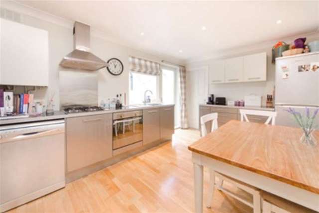  Image of 3 bedroom Detached house to rent in Mirabel Road London SW6 at London, SW6 7EH