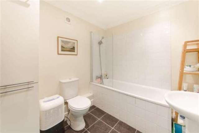  Image of 3 bedroom Detached house to rent in Mirabel Road London SW6 at London, SW6 7EH