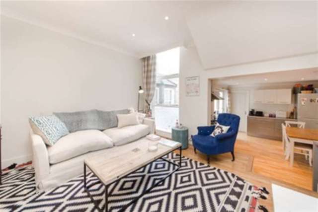  Image of 3 bedroom Detached house to rent in Mirabel Road London SW6 at London, SW6 7EH