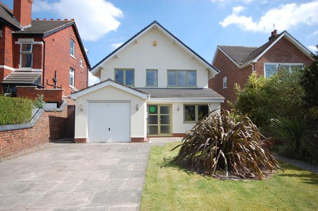  Image of 4 bedroom Detached house to rent in Morley Road Southport PR9 at Churchtown, PR9 9JS