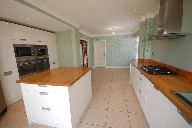  Image of 4 bedroom Detached house to rent in Morley Road Southport PR9 at Churchtown, PR9 9JS