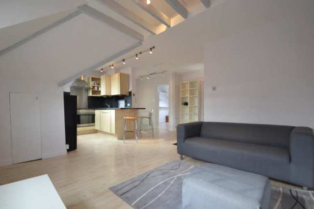  Image of 2 bedroom Flat to rent in Mornington Avenue London W14 at Mornington Avenue  London, W14 8UJ