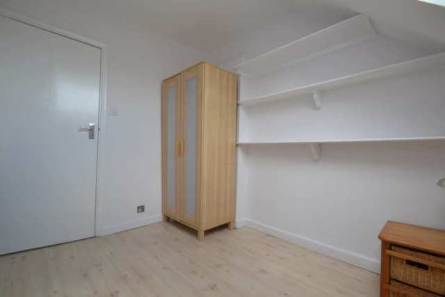  Image of 2 bedroom Flat to rent in Mornington Avenue London W14 at Mornington Avenue  London, W14 8UJ