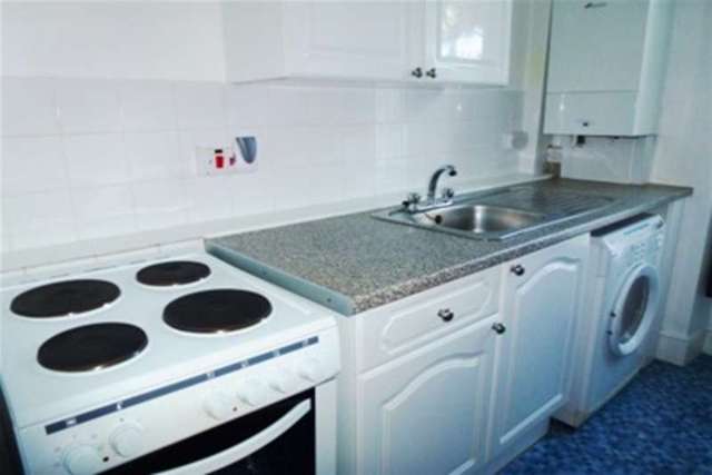  Image of 1 bedroom Flat to rent in Mount Gould Road Plymouth PL4 at Plymouth, PL4 7PU
