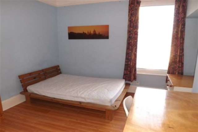  Image of 7 bedroom Detached house to rent in Mount Gould Road Plymouth PL4 at Plymouth, PL4 7PT