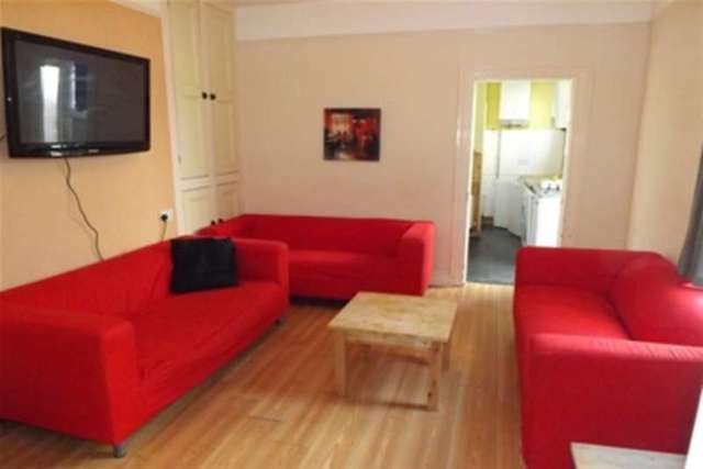  Image of 7 bedroom Detached house to rent in Mount Gould Road Plymouth PL4 at Plymouth, PL4 7PT