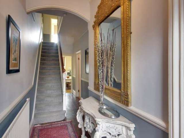  Image of 4 bedroom Detached house to rent in Mountfield Gardens Tunbridge Wells TN1 at Tunbridge Wells Kent Royal Tunbridge Wells, TN1 1SJ