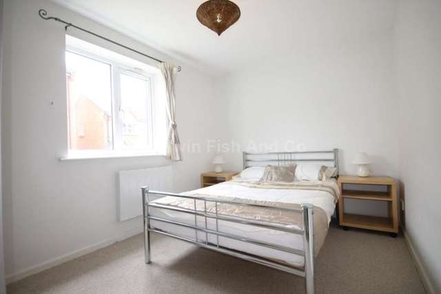  Image of 3 bedroom Apartment to rent in Nash Street Manchester M15 at Nash Street Hulme Manchester, M15 5NZ