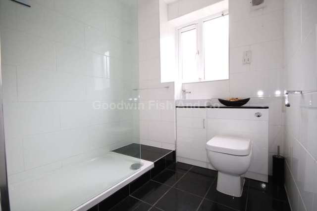  Image of 3 bedroom Apartment to rent in Nash Street Manchester M15 at Nash Street Hulme Manchester, M15 5NZ