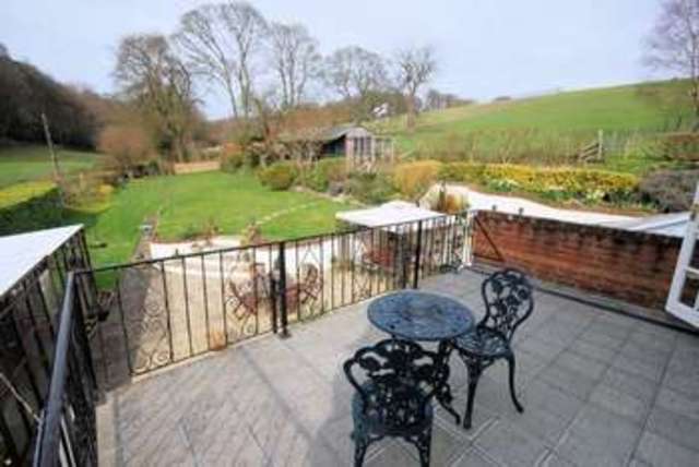  Image of 4 bedroom Detached house for sale in Dunsmore Dunsmore Aylesbury HP22 at Dunsmore Wendover, HP22 6QL
