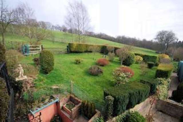  Image of 4 bedroom Detached house for sale in Dunsmore Dunsmore Aylesbury HP22 at Dunsmore Wendover, HP22 6QL