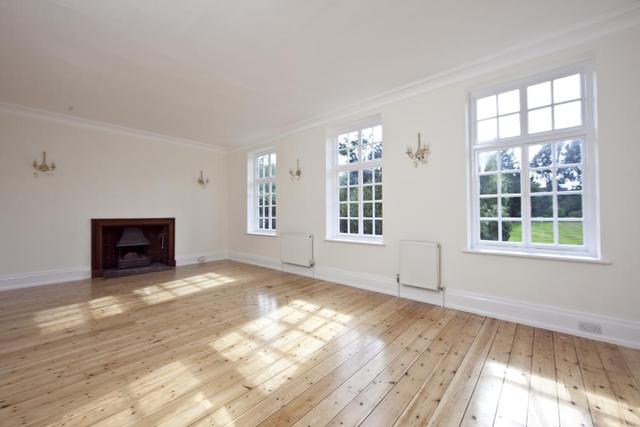  Image of 6 bedroom Detached house to rent in New Road Esher KT10 at 18 New Road Esher Esher, KT10 9PG