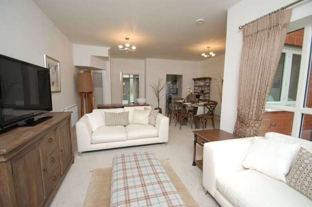  Image of 4 bedroom Terraced house to rent in Newlands Way Cholsey Wallingford OX10 at Cholsey  Wallingford, OX10 9FF
