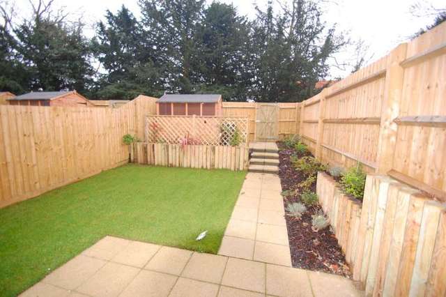  Image of 4 bedroom Terraced house to rent in Newlands Way Cholsey Wallingford OX10 at Cholsey  Wallingford, OX10 9FF