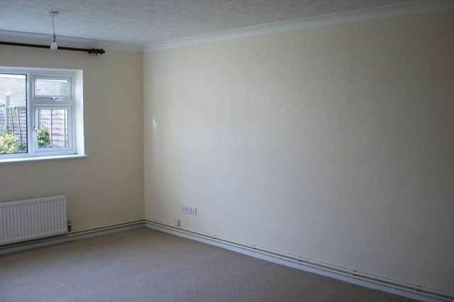  Image of 2 bedroom Ground Flat to rent in Bridlemere Court Newmarket CB8 at Newmarket Suffolk, CB8 9AT