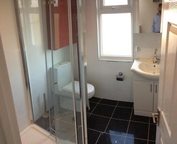  Image of Studio flat to rent in North Circular Road London N13 at Palmers Green, N13 5EG